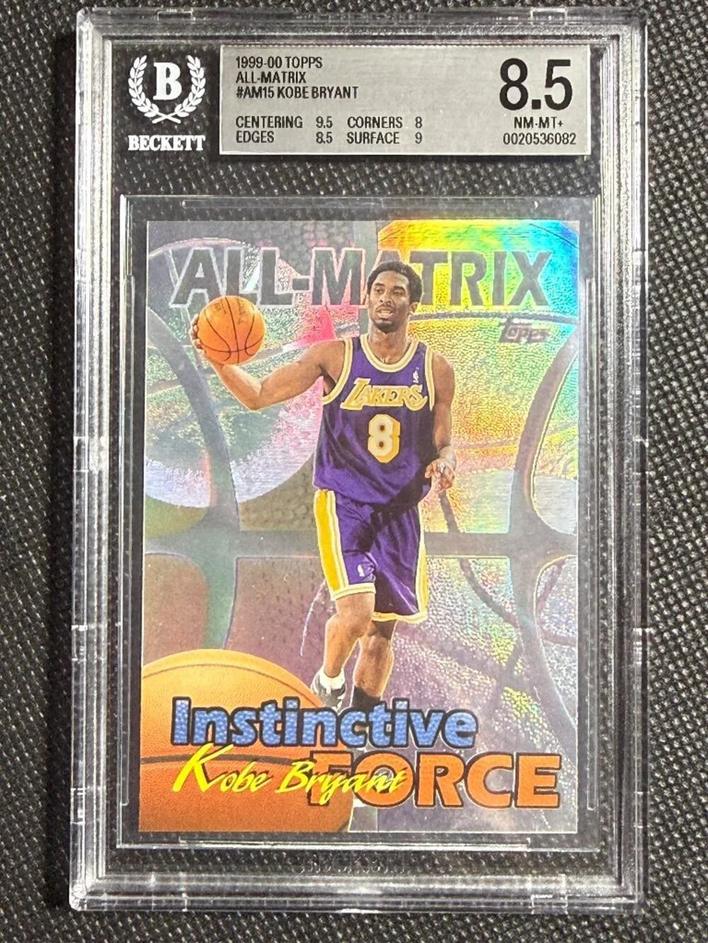 Topps 1999-00 All-Matrix Instinctive Force Kobe Bryant Insert #AM15 BGS 8.5